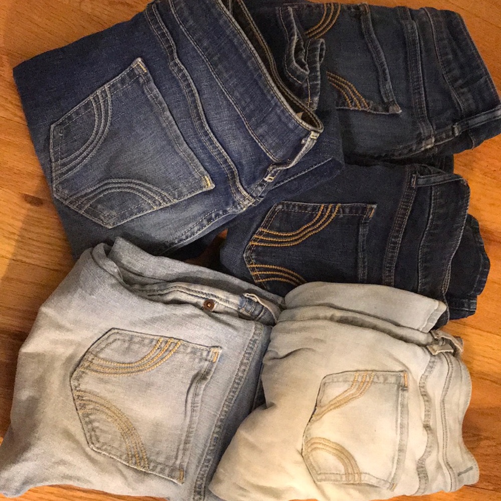 5 PAIRS OF HOLLISTER SKINNY JEANS!